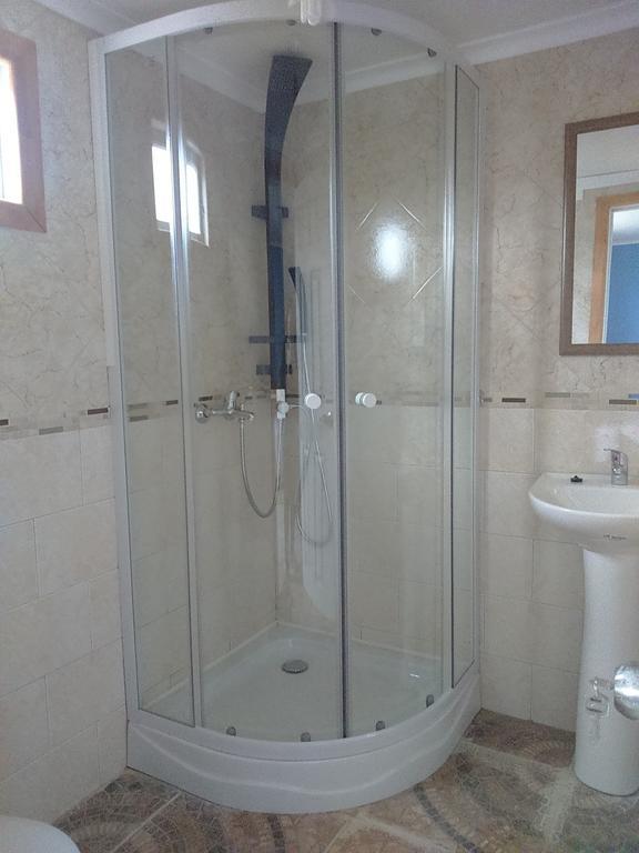Hostal Guanaco Blanco ปวยร์โตนาตาเลส ห้อง รูปภาพ